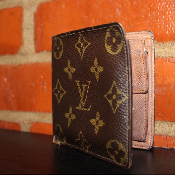 Auth LOUIS VUITTON please look at pictures carefully - Picture 1 of 7